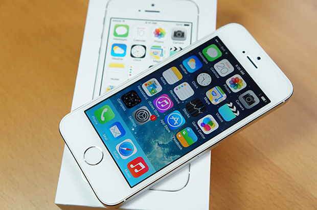 Chỉ duy nhất ngày 12/12, iPhone 5s được giảm đến 1,2 triệu đồng so với giá thị trường chính hãng.