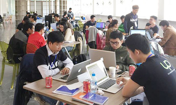 Sinh viên FUNiX 'săn' giải tiền tỷ tại chung kết Facebook Hackathon