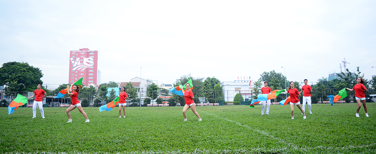 <p> Sáng ngày 18/12, hai loạt đấu cuối cùng và lễ bế mạc giải bóng đá truyền thống FPT HCM - FFA Cup 2016 đã diễn ra trên sân Công an, quận Tân Phú, TP HCM. </p>