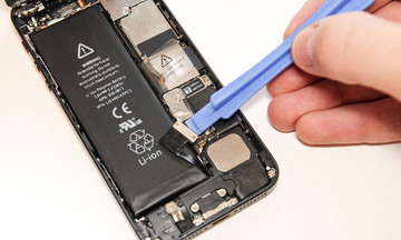 Quy trình thay pin iPhone 6s lỗi tại FPT Services