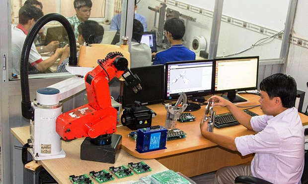 Start-up Robotics 3T với mong muốn phát triển hệ thống robot công nghiệp tại Việt Nam.