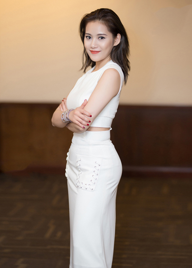 <p> Diễn viên/ người mẫu Milan Phạm (tên thật là Phạm Trà My) là một trong hàng trăm học viên tốt nghiệp khóa MiniMBA - Tinh hoa quản trị thực hành của Viện Quản trị Kinh doanh FPT (FSB). </p>