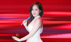 Nữ tiếp viên hàng không xinh đẹp đầu quân về FPT