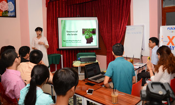 Học ôm, biết yêu và dám 'tưởng bở'