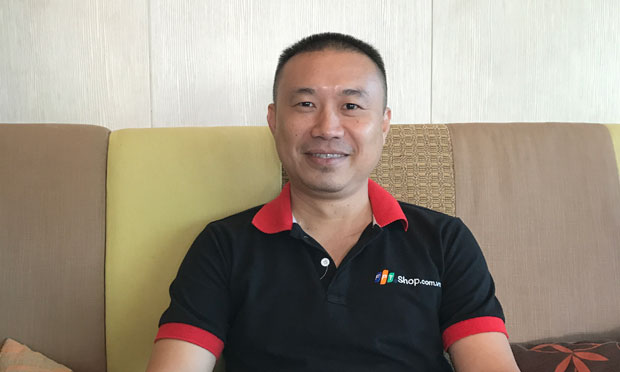Trước khi đảm nhận vị trí Giám đốc Kinh doanh FPT Retail, anh Huy làm Giám đốc vùng Đông Nam Bộ của FPT Telecom. Câu nói nổi tiếng của anh "Nói là làm".