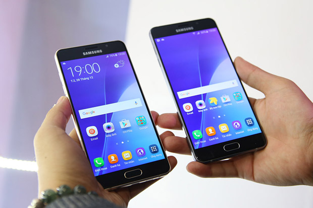Bộ đôi smartphone Galaxy A5 và A7 2017 vừa được Samsung Việt Nam ra mắt đầu năm 2017. Đây là phiên bản mới thừa hưởng những điểm nổi trội của dòng sản phẩm cao cấp Galaxy S7