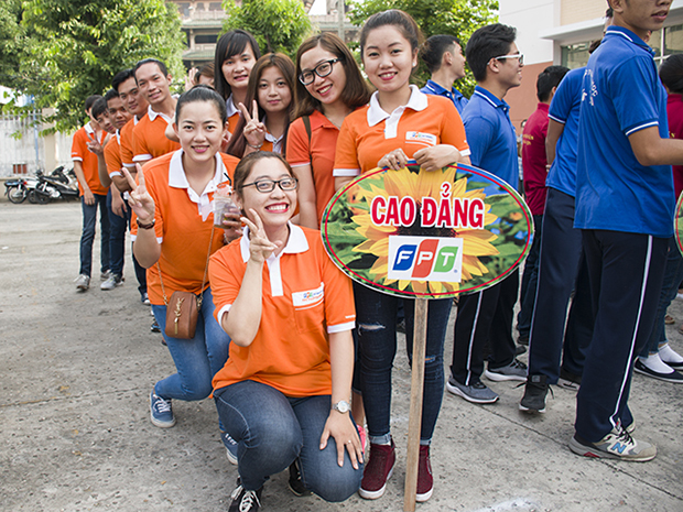 15 sinh viên cùng cán bộ FPT Polytechnic HCM vừa tham gia thi đấu tại Đại hội TDTT phường 4, quận Phú Nhuận.
