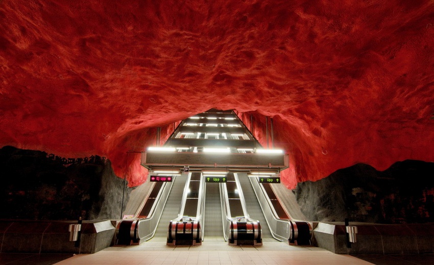 <p class="Normal"> Một trạm tàu điện ngầm ở Stockholm (Thụy Điển).</p> <p class="Normal">  </p>