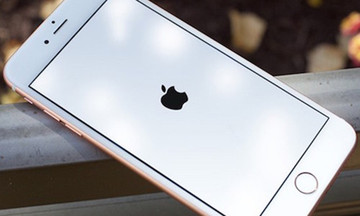 Apple âm thầm sửa lỗi iPhone tự động sập nguồn