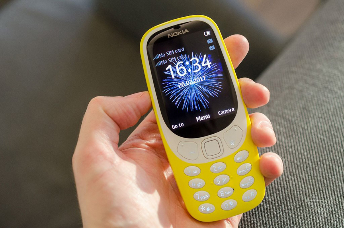 <p class="Normal"> Là điện thoại cơ bản (feature phone), người dùng có thể duyệt web trên Nokia 3310 thông qua trình duyệt Opera Mini và kết nối 2.5G. <span>Điểm ấn tượng nhất của sản phẩm là thời lượng pin. Nokia 3310 thế hệ mới </span>có pin 1.200 mAh,<span> cho thời gian chờ lên tới 25 ngày, thời gian đàm thoại 22 giờ, trong khi bản cũ chỉ có thời gian chờ 11 ngày và 2,5 giờ đàm thoại. </span></p>