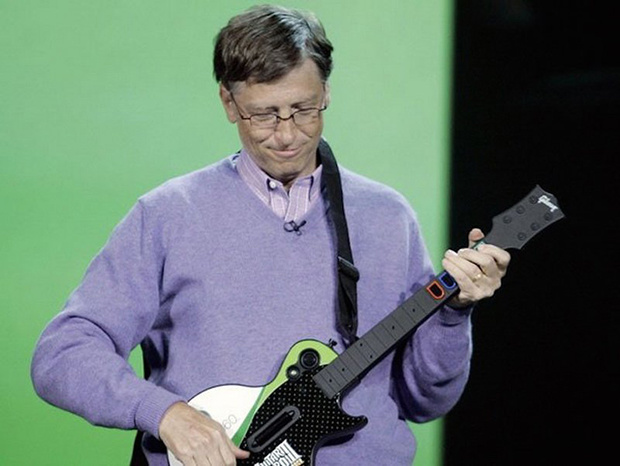 <p> Ban nhạc yêu thích của Bill Gates là Weezer và U2. Ông nói rằng ông sẽ chờ đến ngày Spinal Tap biểu diễn trở lại.</p>