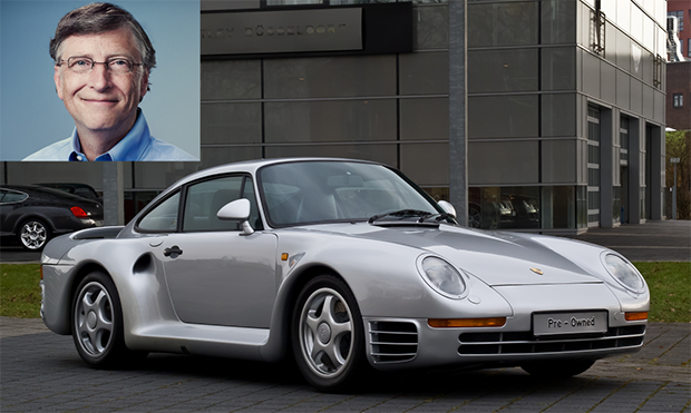 <p> Về xe hơi, Gates có một bộ sưu tập Porsche. Con đầu tiên của ông là một chiếc xe thể thao Porsche 959, ông đã mua nó 13 năm trước khi chính thức được Hiệp hội Bảo vệ môi trường Mỹ thông qua.</p>