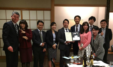 Khách hàng Nhật tặng bằng khen cho FPT Japan