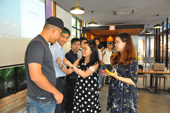 <p> Sáng ngày 5/3, chương trình xDay tháng 3 của ĐH trực tuyến FUNiX được tổ chức tại Hà Nội và TP HCM. Đây là chương trình gặp mặt offline hằng tháng của trường học không giảng đường FUNiX. </p>