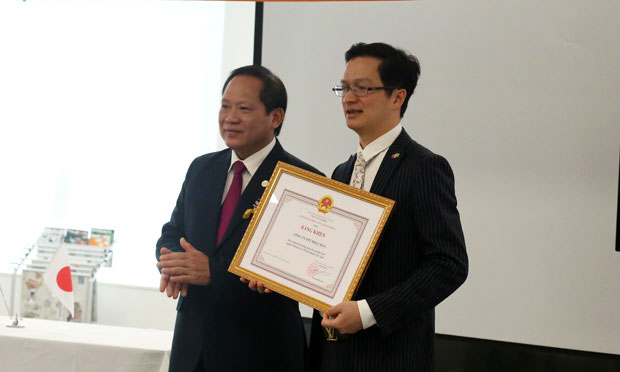 Bộ trưởng Trương Minh Tuấn đánh giá cao cố gắng và nỗ lực của FPT Japan trong sự phát triển của ngành Thông tin và truyền thông nước nhà.