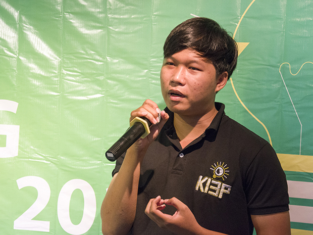 Trần Chí Linh, cựu sinh viên chuyên ngành Lập trình di động, giải Nhất cuộc thi Smart Hack 2016 và giải Nhì FE sáng tạo 2016 là một trong những khách mời của chương trình.