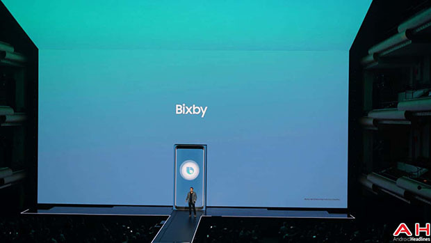 <p class="Normal"> <strong>Đồng bộ được với nhiều thiết bị IoT</strong></p> <p class="Normal"> Không thể phủ nhận rằng Samsung có trong tay một hệ thống thiết bị IoT ấn tượng hơn hẳn so với Apple hay bất kỳ một nhà sản xuất nào khác. Đây cũng chính là lợi thế vô cùng lớn của nhà sản xuất đến từ Hàn Quốc. Trong tương lai không xa, Bixby sẽ giúp người dùng điều khiển không chỉ smartphone, tablet, mà còn cả laptop, TV, tủ lạnh, điều hòa, hay thậm chí là máy hút bụi.</p> <p class="Normal"> Trong khi đó, định hướng phát triển chỉ một vài sản phẩm đơn lẻ khiến các công ty như Apple gặp phải vấn đề lớn nếu muốn bắt nhịp xu thế IoT đầy tiềm năng.</p>