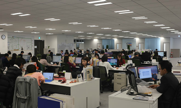Công ty hiện có gần 800 nhân sự làm việc tại 4 văn phòng ở Tokyo, Nagoya, Osaka và Fukuoka.