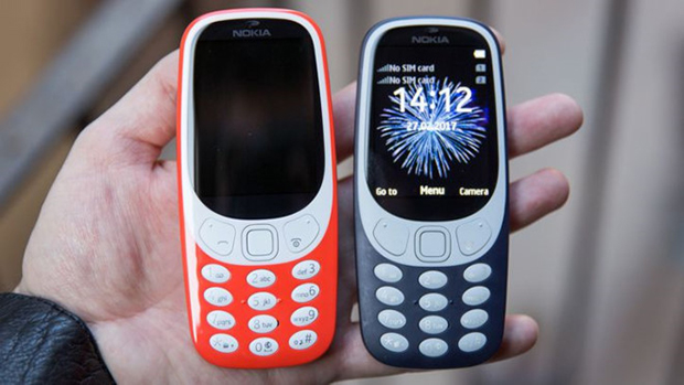 Nhiều nhà bán lẻ không đủ hàng để giao cho khách, đặt nghi vấn về năng lực sản xuất của HMD Global khi Nokia 3310 chỉ là mẫu di động cơ bản.