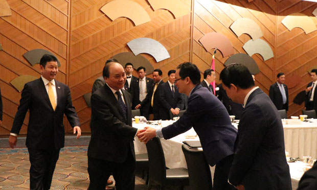 Chuyến thăm của Thủ tướng Nguyễn Xuân Phúc diễn ra theo lời mời của người đồng cấp Nhật Shinzo Abe diễn ra từ ngày 4 đến 8/6. Mục đích chuyến thăm nhằm khẳng định sự coi trọng, tăng cường và làm sâu sắc hơn quan hệ đối tác chiến lược sâu rộng Việt Nam - Nhật Bản trên mọi lĩnh vực.