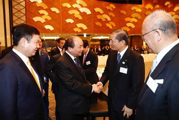Thủ tướng gặp gỡ các doanh nghiệp công nghệ thông tin Nhật Bản.
