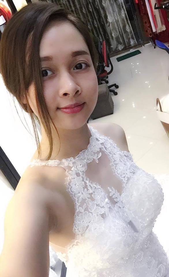 <div style="text-align:justify;"> Nguyễn Như Quỳnh, FPT IS, rạng rỡ diện váy cưới. Ảnh đại diện mới của Quỳnh có 268 lượt thích trên Facebook.</div>