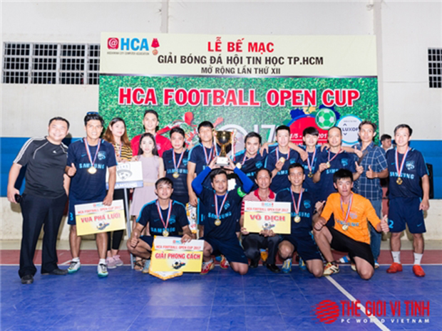 Samsung vô địch HCA Football Open Cup 2017.