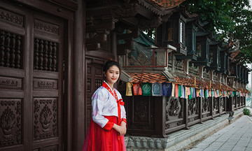 Nữ sinh FPT Polytechnic duyên dáng với quốc phục Hàn Quốc