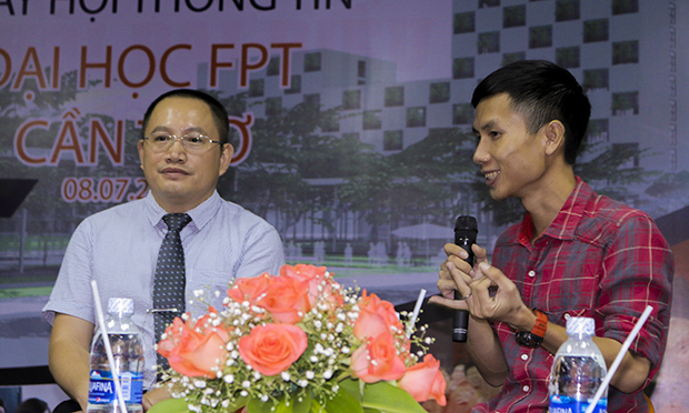 Cựu sinh viên Nguyễn Quốc Tuấn, hiện là chuyên gia công nghệ tại FPT Software đánh giá cao môi trường ĐH FPT. Anh nói: “Chương trình sát với thực tế, đào tạo kỹ năng toàn diện. Và đặt biệt, khuyến khích sinh viên phản biện. và Tuấn hòa nhập FPT rất nhanh”.