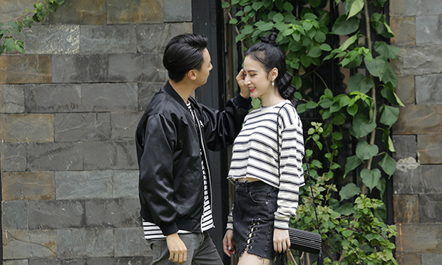 Rocker Nguyễn và Angela Phương Trinh, hai ngôi sao trẻ gây được sự chú ý mạnh mẽ khi dự án được công bố, trong đó có không ít phản hồi hoài nghi hai sao trẻ sẽ không đủ tầm và giọng hát để chinh phục người xem trong Glee.