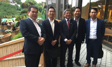 CEO FPT sang Nhật 'săn cá voi'