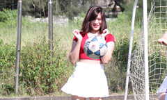 Bóng hồng Phần mềm tỏa sáng trên sân cỏ