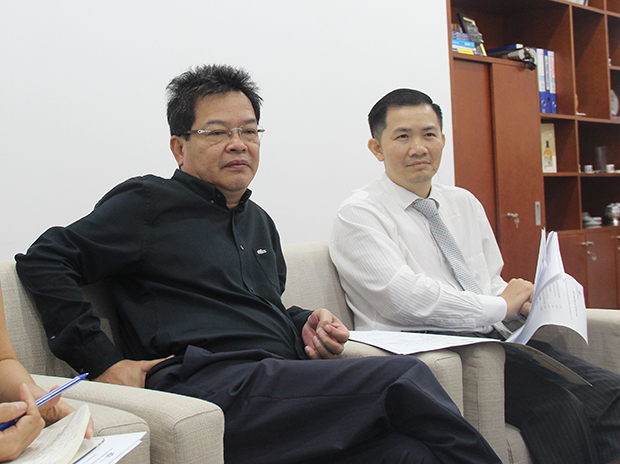 Phó Chủ tịch TP Bank Lê Quang Tiến (trái) và Giám đốc Deboild Việt Nam Đinh Quyết Thắng
