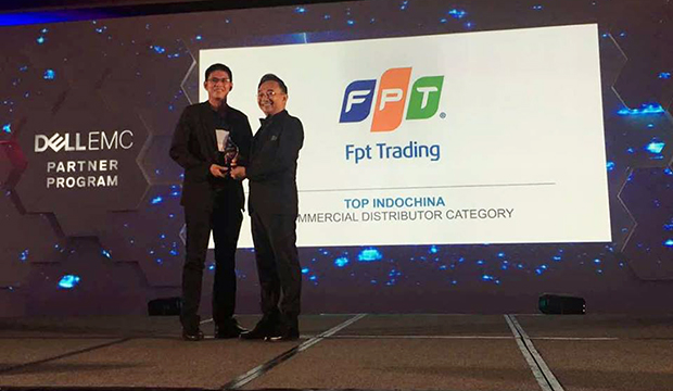 dành trọn 2 hạng mục giải thưởng Top Client Solutions Group Commercial Distributor Category và Top Indochina Commercial Distributor Category.