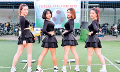 'Đốn tim' với bộ ảnh hot girl FPT trên sân cỏ