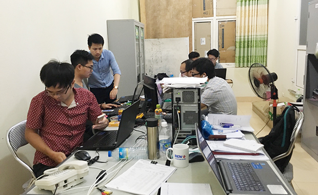 Đội dự án onsite tại Bệnh viện Nhi Thanh Hóa. Ảnh: FIS.