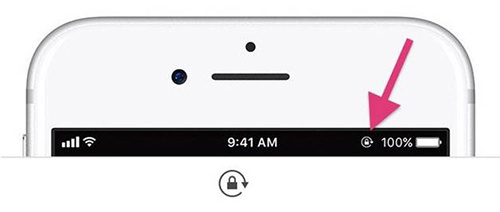 <p class="Normal"> <strong>Khóa xoay màn hình</strong></p> <p class="Normal"> Khi bạn nhìn thấy biểu tượng này có nghĩa iPhone, iPad đang được khóa xoay màn hình. Lúc đó, dù bạn có xoay ngang hay đặt máy theo chiều nào thì cách hiển thị vẫn không đổi. Để thay đổi nhanh chế độ khóa xoay, người dùng vuốt thanh điều khiển ở dưới màn hình để vào Control Center.</p>