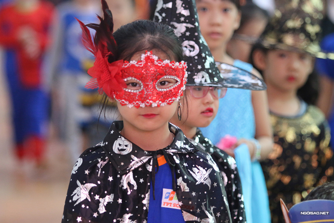 <div style="text-align:justify;"> Halloween bắt nguồn từ Phương Tây nhưng trở nên khá phổ biến ở Việt Nam trong những năm gần đây.</div>