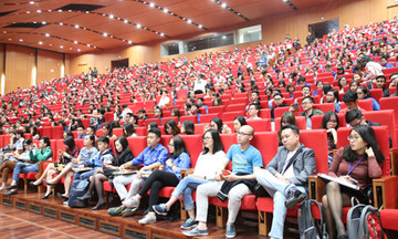 Sinh viên được Jack Ma truyền lửa sau buổi đối thoại
