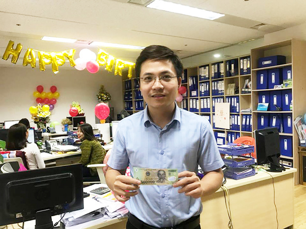<p class="Normal"> Anh Phạm Minh Thành (FIS AF HN) với thành tích 11 giây, mang đến giải đầu tiên cho văn phòng mình tại Hà Nội</p>