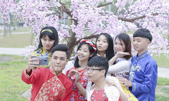 Sinh viên FPT rạng ngời đón xuân