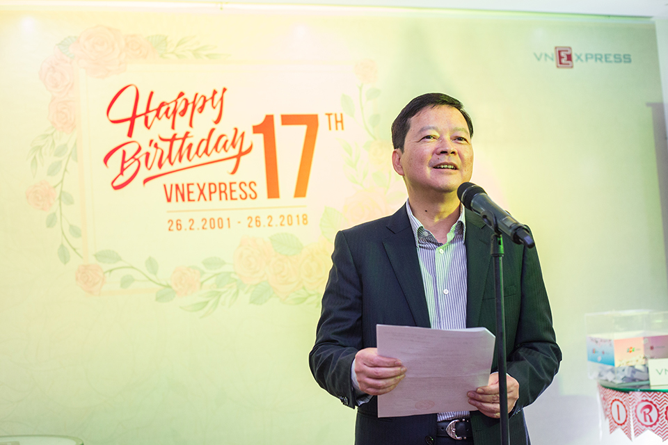<p class="Normal"> Chia sẻ tại buổi kỷ niệm, anh Thang Đức Thắng đã gửi lời cảm ơn tới toàn thể đội ngũ phóng viên VnExpress: “Chặng đương chúng ta trải qua rất gian nan, những cứ mỗi khi đến dịp sinh nhật, chúng ta lại kỷ niệm và chào đón những thành công mới”.</p>