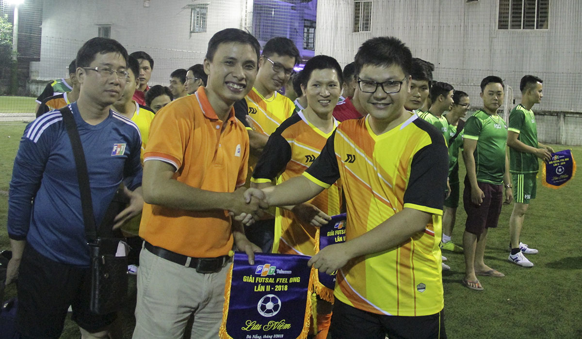 <p style="text-align:justify;"> Khách mời duy nhất của giải đấu là FPT Telecom chi nhánh Quảng Nam. Năm 2016, Quảng Nam cũng từng là khách mời giải đấu và giành huy chương Bạc sau khi thất bại trong trận chung kết. </p>