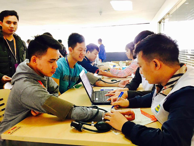 Người nhà Phần mềm FPT tại Hòa Lạc tập trung rất đông ở F-Ville 1 để tham gia hiến máu. Tại đây, lượng máu thu được là 171 đơn vị.