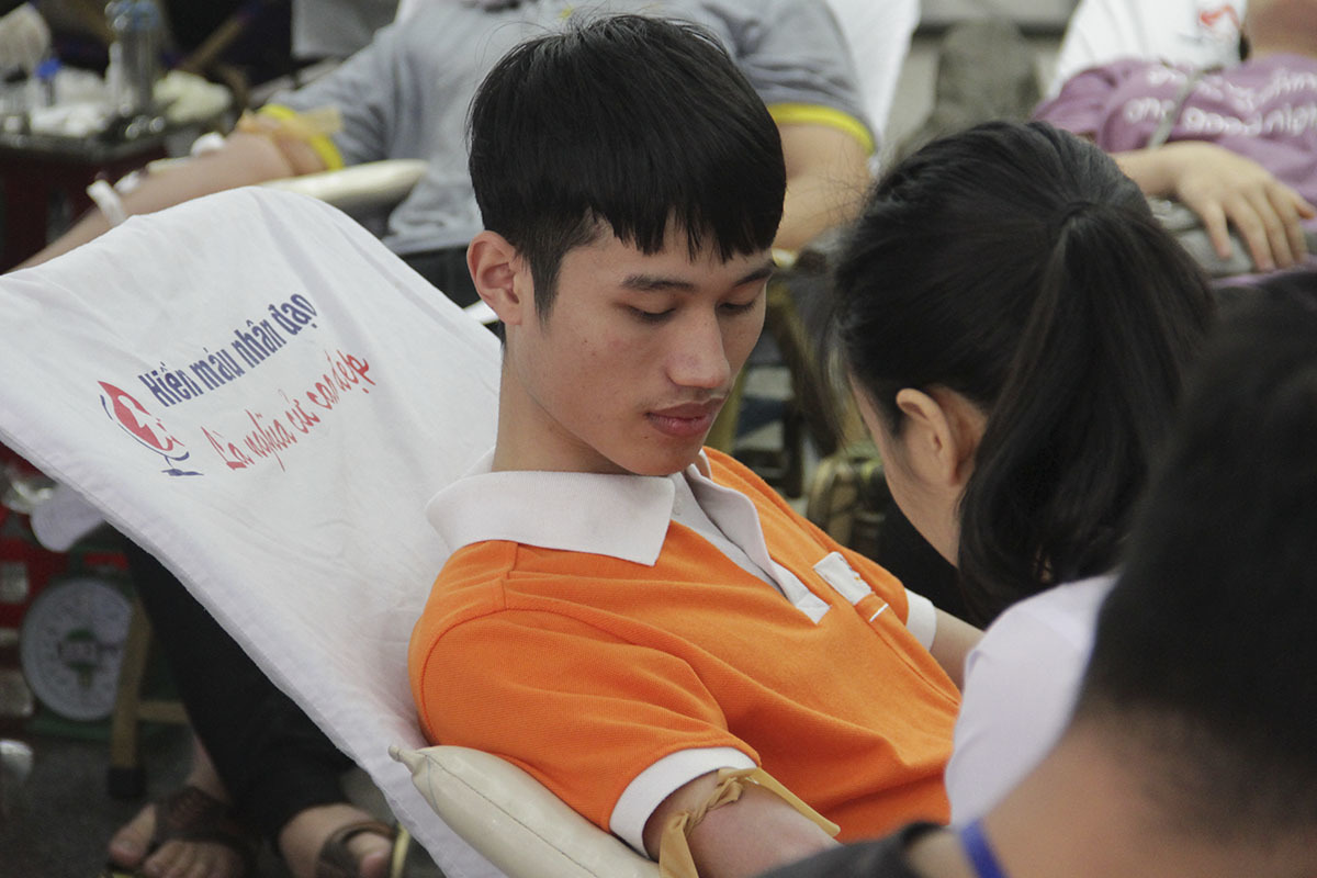 <p class="Normal" style="text-align:justify;"> Khoảng 30 sinh viên FPT Polytechnic Đà Nẵng tham gia hiến máu đợt này. </p>