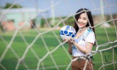 Vẻ đẹp cuốn hút của nữ sinh hâm mộ Real Madrid