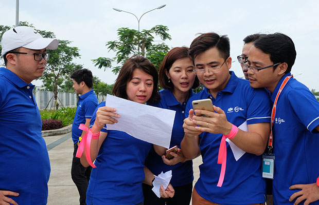 PM tham gia phần thi game vào sáng cùng ngày tại tòa nhà FPT Complex. Ảnh: Việt Nguyễn.