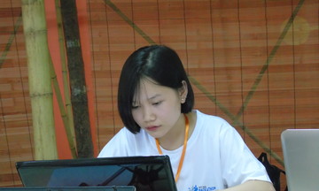 'Tứ nữ coder' tại FPT Edu Hackathon