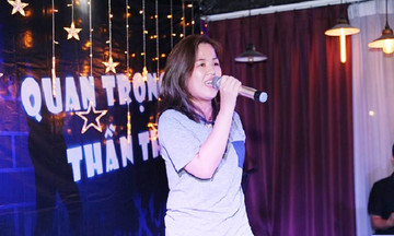 Giọng ca Hà 'Chick' cover 'Yêu' trên sân khấu F-Ville Karaoke Idol