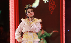 'Hồ Nguyệt Cô' Thanh Nga